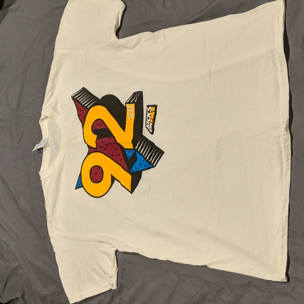 White KicksOnFire Jordan 7 Bordeaux T-shirt